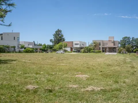 Terreno en Venta 40  mts Fondo