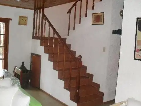 Casa 4 ambientes con 3 baños