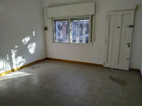 Casa en venta - 1 Dormitorio 1 Baño - 40Mts2 - Morón