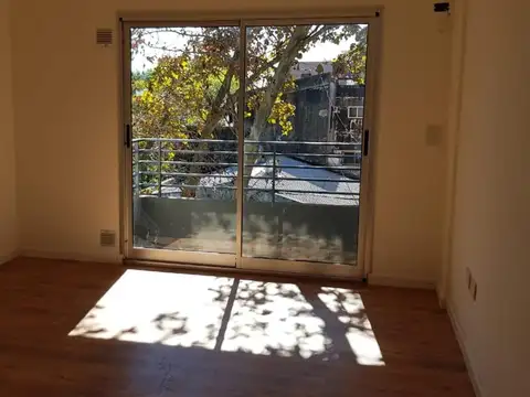 MONOAMBIENTE FRENTE BALCON ESTRENAR TERRAZA VERDE PARRILLERO