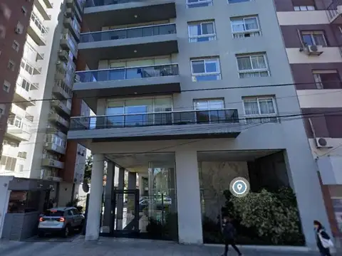 Avenida Maipú y Presidente Hipólito Yrigoyen