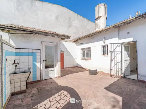 Venta - Casa 4 Ambientes - Garage - Parque - Barrio El Progreso