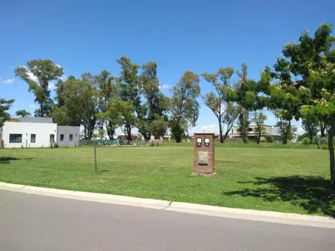 Terreno en Venta en Pilar del Este - Santa Emilia, USD 58.000