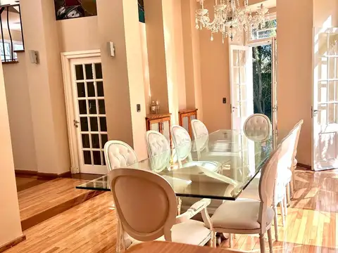 Casa en Alquiler en Club El Carmen, USD 2.700