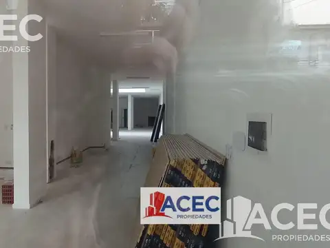 Balcarce 1300 - Planta Baja con Cochera