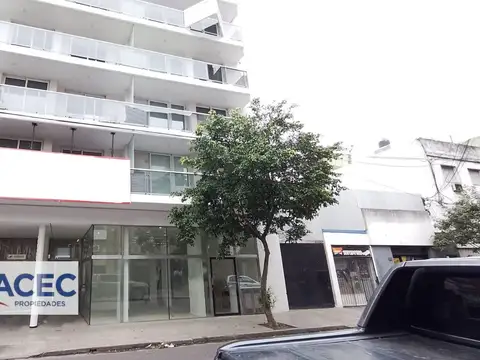 Balcarce 1300 - Planta Baja con Cochera