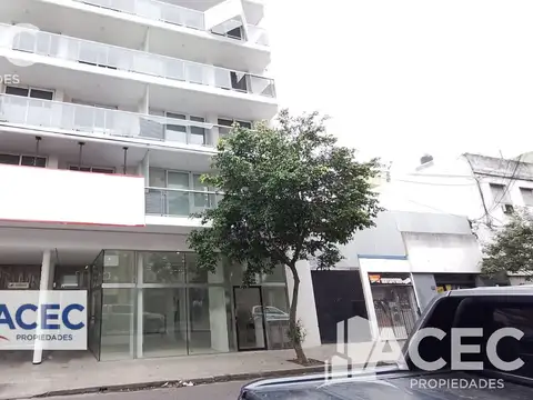 Balcarce 1300 - Planta Baja con Cochera