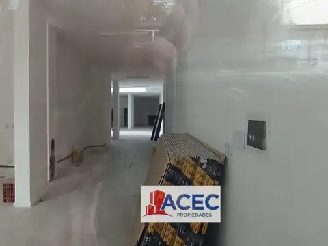 Balcarce 1300 - Planta Baja con Cochera