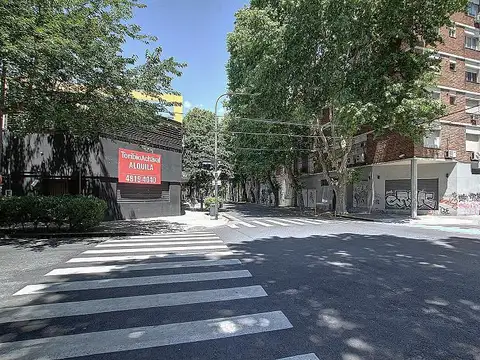 Local en Alquiler 50 años