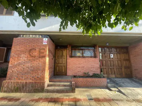 42 e/ 13 y 14 900, Piso 0