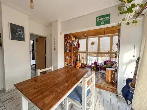 Av. Montes de Oca al 1700