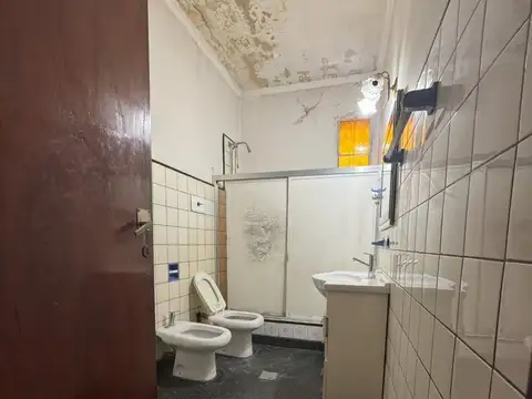 CASA 4 AMBIENTES EN QUILMES, EXCELENTE OPORTUNIDAD