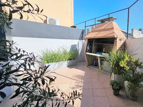 Depto Tipo Casa en Venta con 1 cocheras