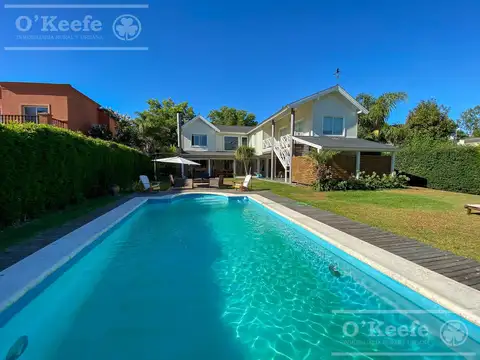 Casa en venta de 6 ambientes con vista al golf en Abril Club de Campo- Guillermo Hudson. Apto Credit