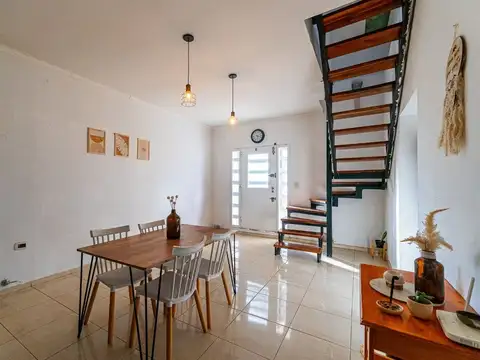 Augusto J. Olivé 800