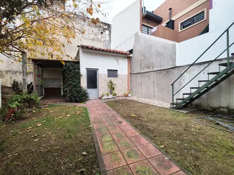 Depto Tipo Casa en Venta 26 años