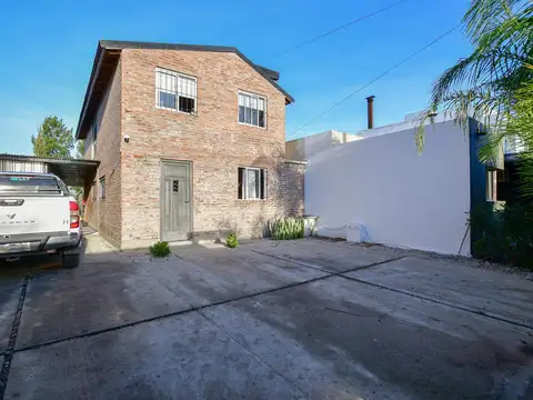 Casa en Venta con 1 cochera