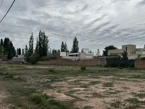 LOTE EN VENTA, BARRIO CAPELLAN, CIPOLLETTI