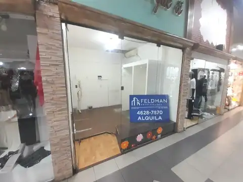 RIVADAVIA  al 18200 LOC 9