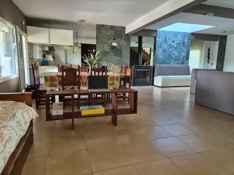 VENTA GRAN CHALET MERLO SAN LUIS EST. VILLA ELENA