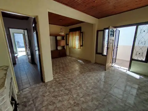 Depto Tipo Casa en Venta 40 años