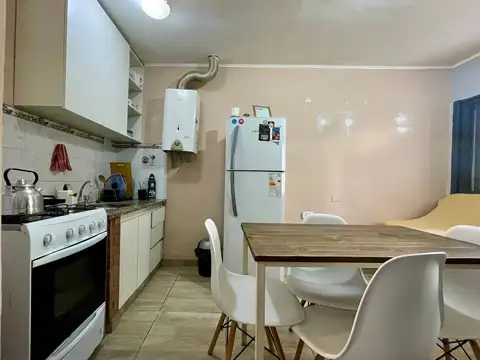 Depto Tipo Casa 2 ambientes con 1 baño