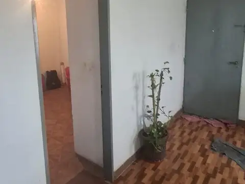 Manuel Estrada  al 800