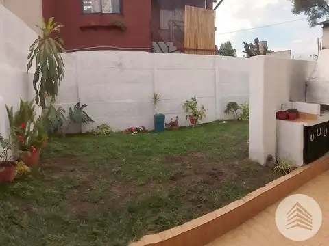 PH  CON JARDIN EN LA CALABRIA IMPERDIBLE