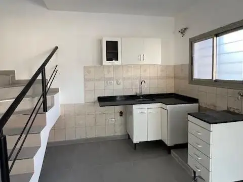 Depto Tipo Casa en Venta 13 años