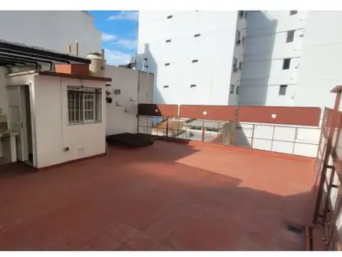 BELGRANO - ESTUPENDO PH CALLE 3 DE FEBRERO 2700 - 4 AMB C/TERRAZA PROPIA - U$S235000
