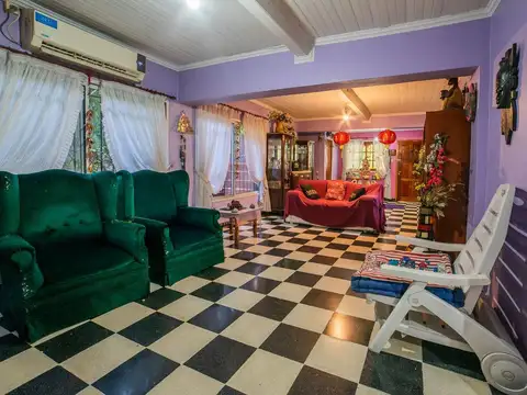 Casa en venta de 4 ambientes en Avellaneda