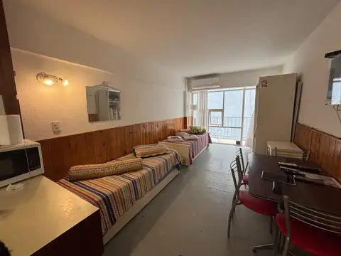 Av. Colon 1300, Piso 5