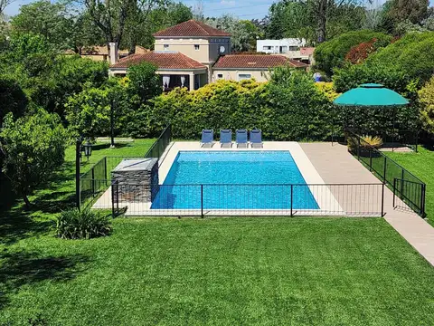 Almirante Guillermo Brown 2100