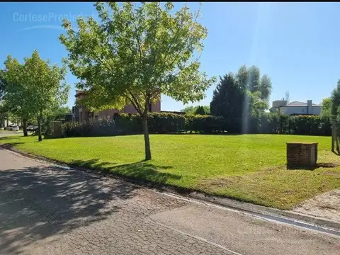 Barrio San Isidro Labrador lote interno