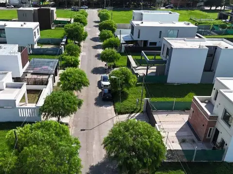 Calle 489 e/ 133 y 134 3800