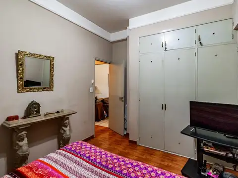 Venta Departamento 4 Ambientes con Patio, Flores