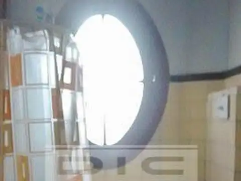 uruguay al 400. Entre Lavalle y Av Corrientes