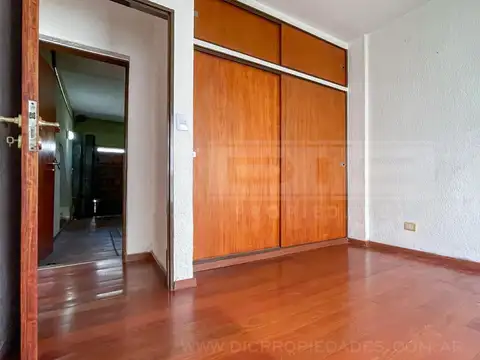 Depto Tipo Casa en Venta 45 años