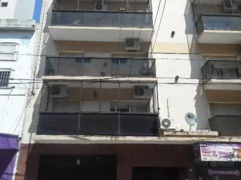 Monoambiente muy luminoso, muy buen estado y con vista a Pla