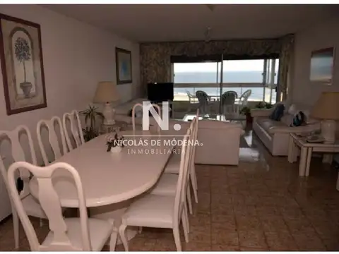 APARTAMENTO CON VISTA BRAVA, EXCELENTE CONSTRUCCION