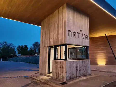 DUPLEX DOS DORMITORIOS HOUSING CERRADO LA CALERA