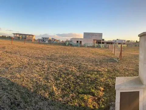 LOTE EN VENTA BARRIO DEVELOPER PARK