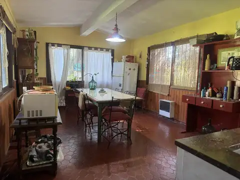 Casa 4 ambientes con 1 baño