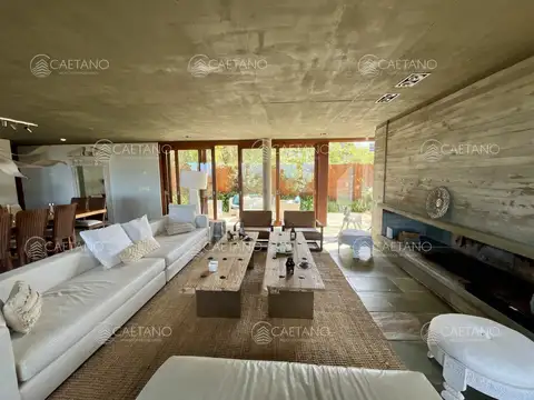 Casa en Alquiler Temporal de 4 dormitorios