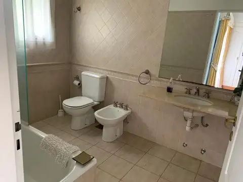 Casa en Alquiler Temporal de 4 dormitorios