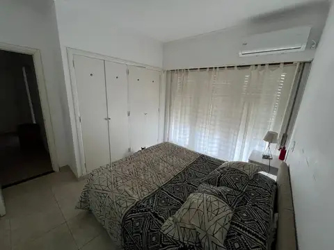 Venta Chale 9 ambientes en pleno Punta Mogotes a metros del mar