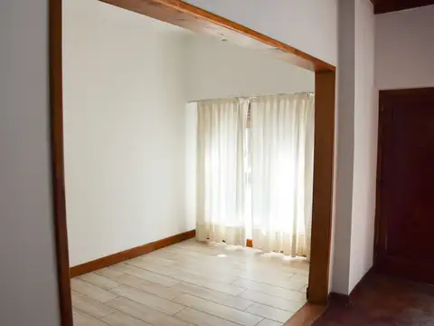 Casa 3 ambientes | Vestidor | Terraza | parrilla | Lavadero en zona privilegiada Villa Ballester
