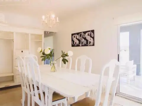 Casa 6 ambientes con 3 baños