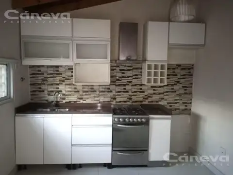 PH de 3 ambientes en Carapachay, impecable, excelente ubicación.