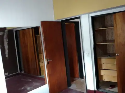 Casa en Venta en Castelar Sur, USD 85.000